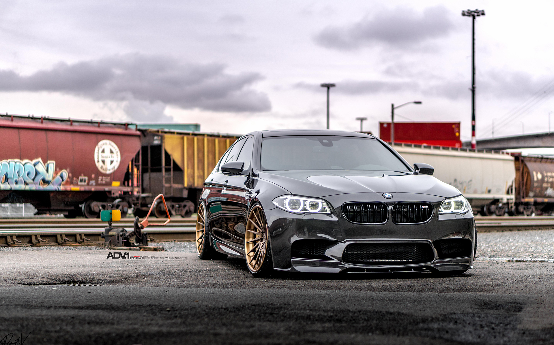 f10-bmw-m5-on-adv-1-wheels-8